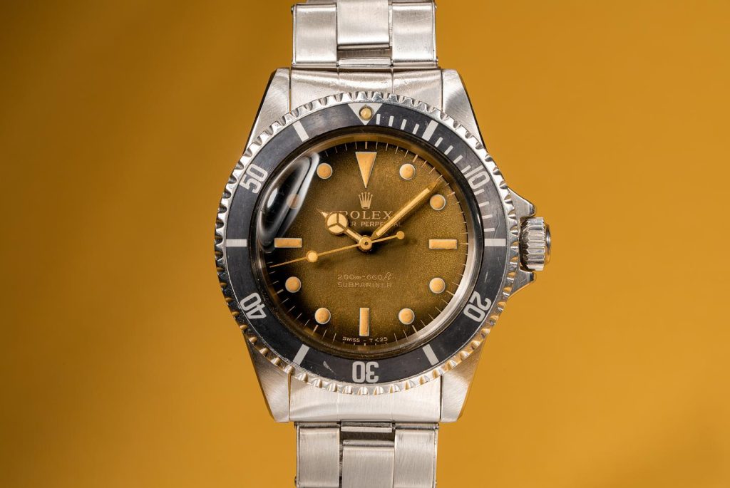 Cadran noir décolore sur rolex Submariner