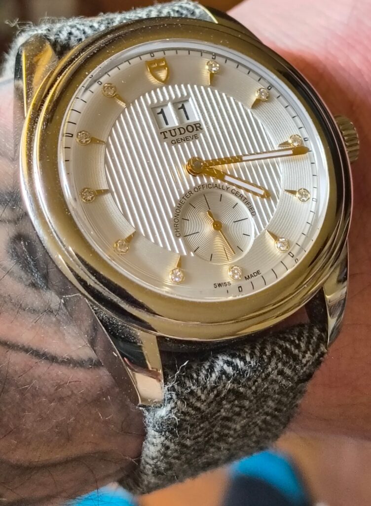 le bracelet Ralftech Dady sur une Tudor Glamour double date, crédit Twistheure